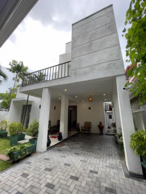 Serenity Home - Near Colombo